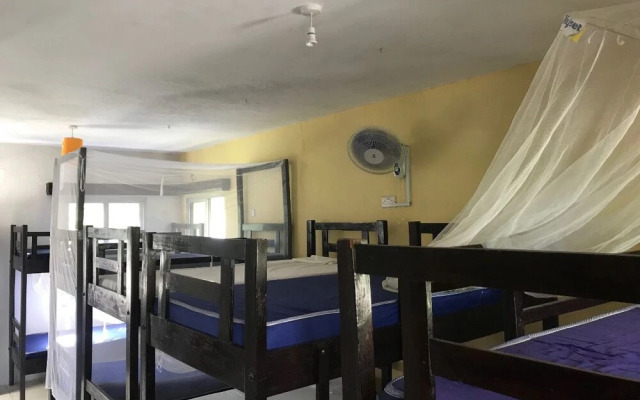 Tulia House - Hostel