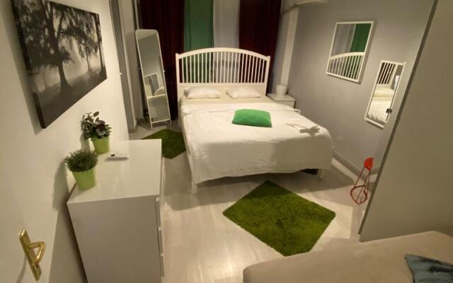 Green Apartment No 14