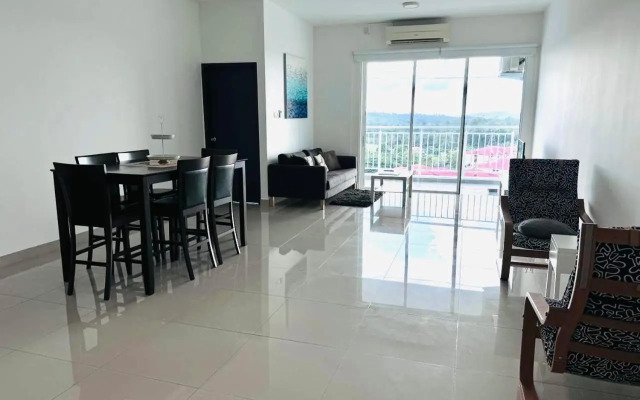Sandakan Spacious and Comfortable Pool View Condo