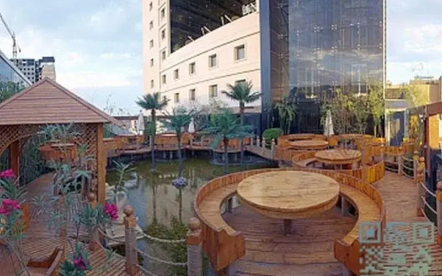 Royal Hotel Darvishi