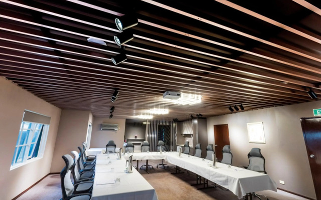 Eltham Gateway Hotel