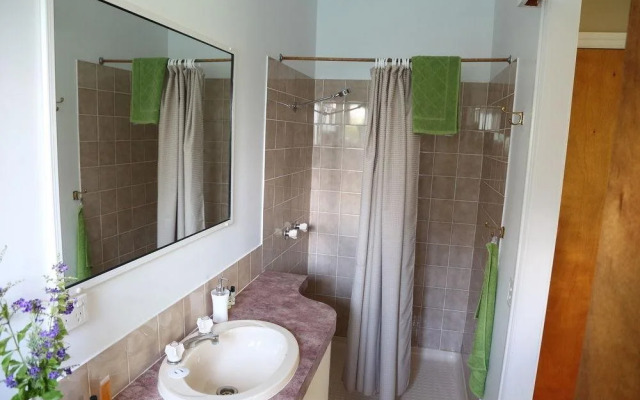 Bridgeman Downs B & B