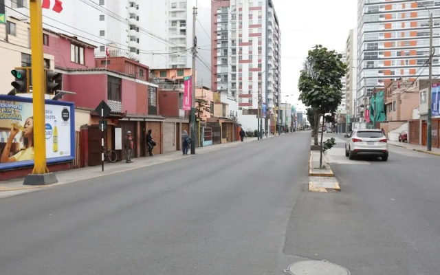 Vistas espectaculares en tranquilo apt