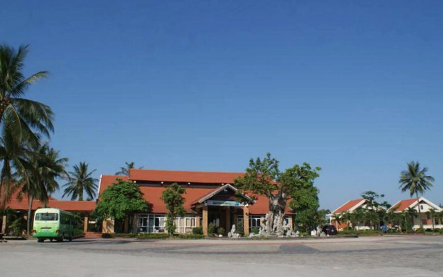 Làng Cò Resort