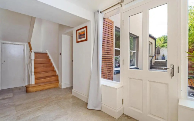 Clovelly House Luxury 5 bedroom, 5 bathroom home
