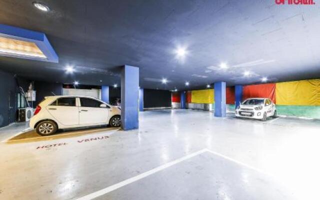 Venus Motel