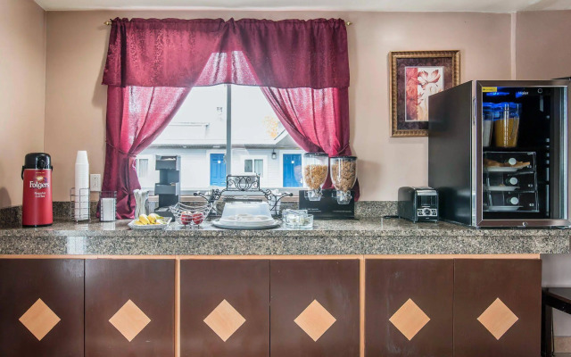 Royal Inn Claremont