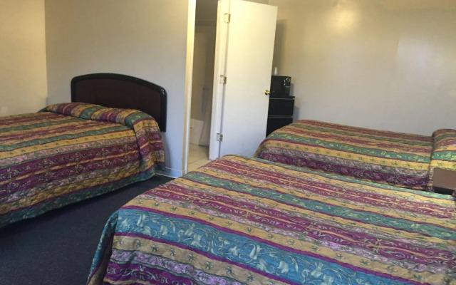 Blue Falls Motel