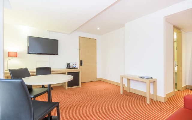 Fairfield by Marriott Bogota Embajada
