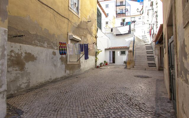 Alfama Typical by Homing