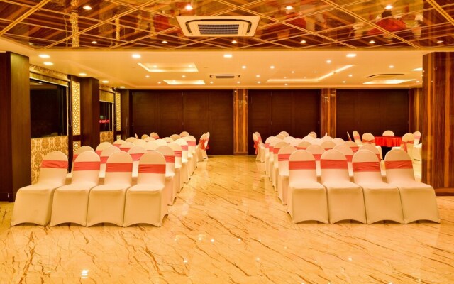 FabHotel SS Grandeur