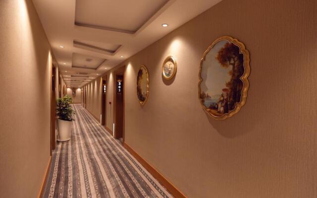 Coral Palace Hotel