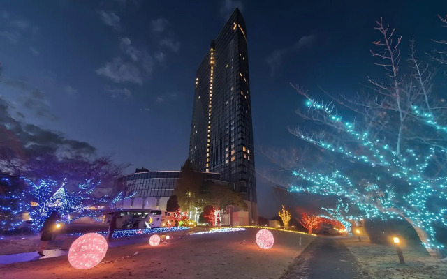 Lake Biwa Otsu Prince Hotel