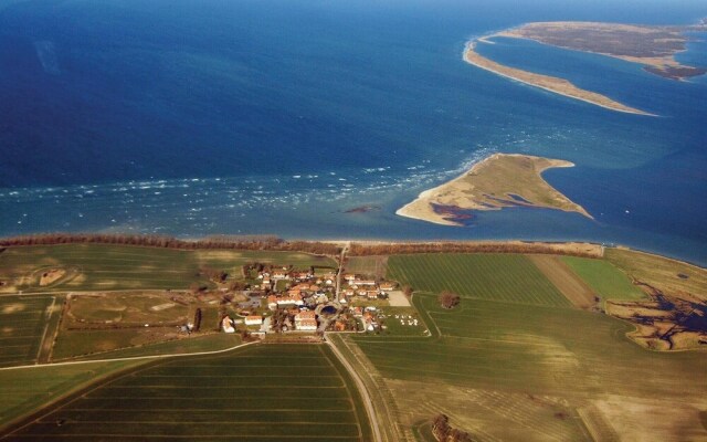 Amazing Apartment in Insel Poel/gollwitz With 2 Bedrooms