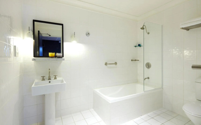 Harbour Rocks by Ode Hotels
