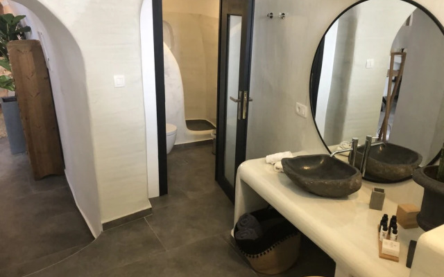 Doukas Caldera Suites Fira