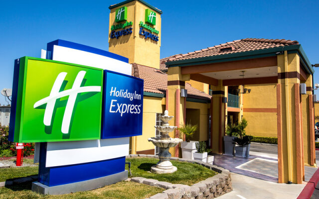 Holiday Inn Express San Jose Central City Hotel