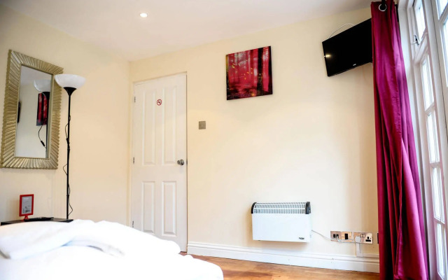 The Greyhound Cottage