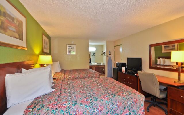 Country Hearth Inn & Suites Marietta