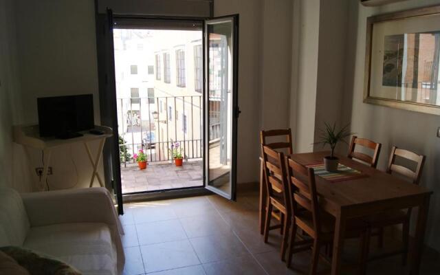 Apartamentos Turisticos La Encarnación
