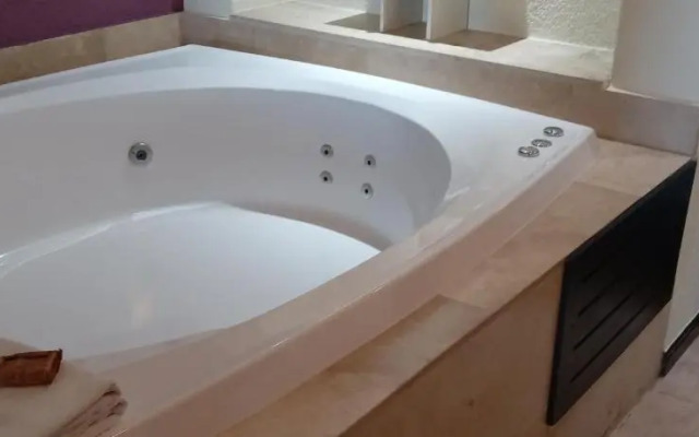 One Bedroom Ocean Front Suite on Medano Beach