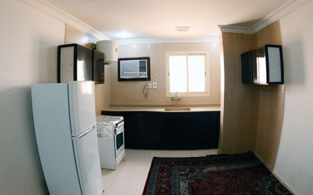 Al Eairy Furnished Apartments Dammam 2