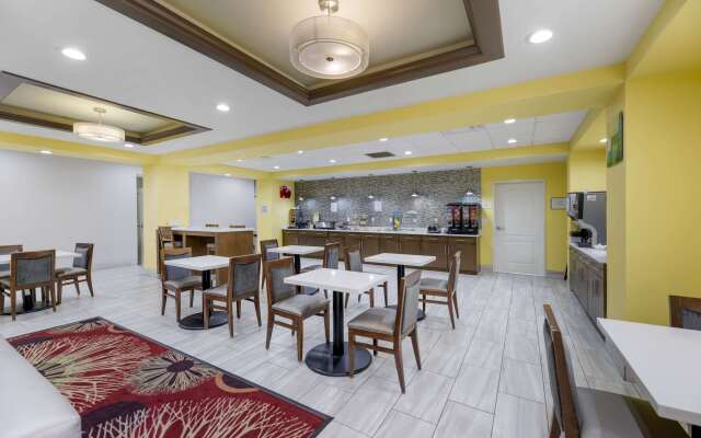 Quality Inn & Suites Carlsbad Caverns Area