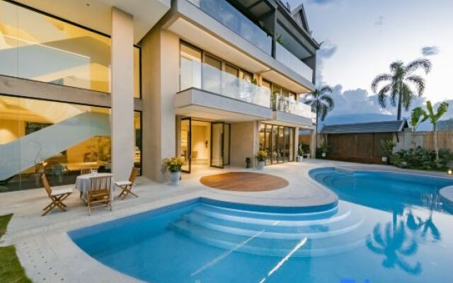 Xishuangbanna Jinghong Neverwinter Hotel