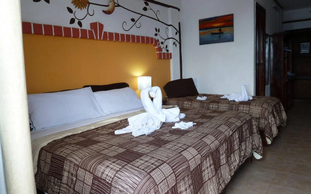 Suites Fenicia - Adults Only