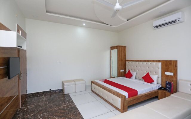 Tandoori Veg Hotel by OYO Rooms