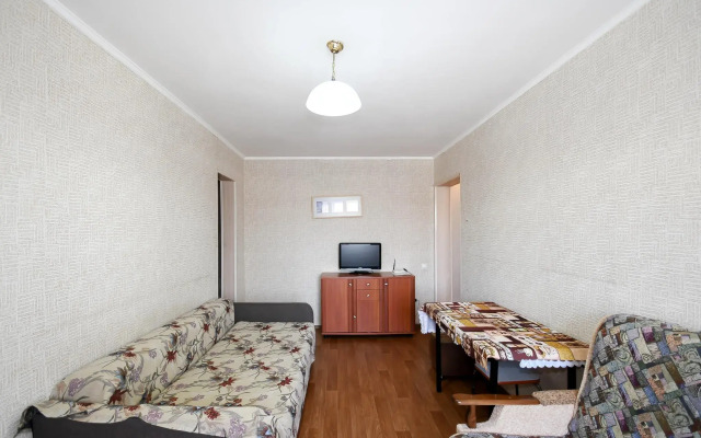 Apartments on Neftezavodskaya street 3