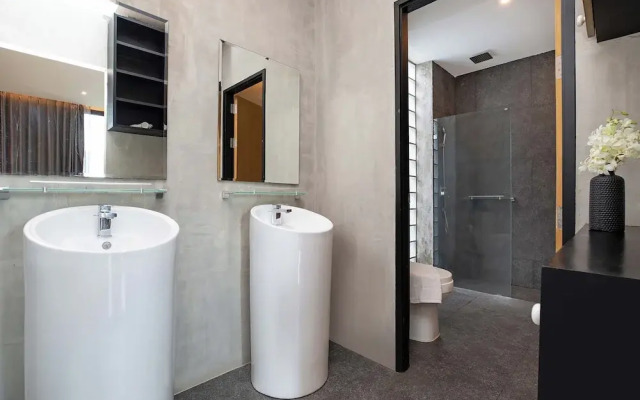2BR Duplex Pavilion P12 in Natural Park