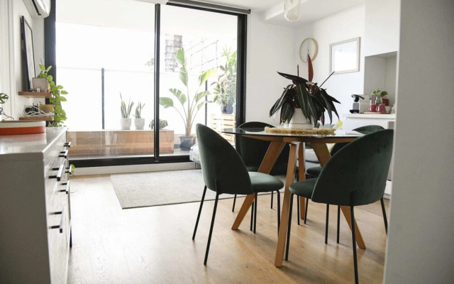 Cosy Apartment in Trendy Collingwood