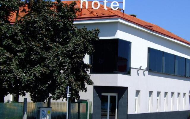 Strandhotel Alte Donau