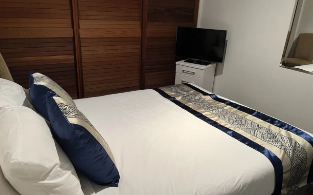 Waterfront Seaview Hotel Apartments