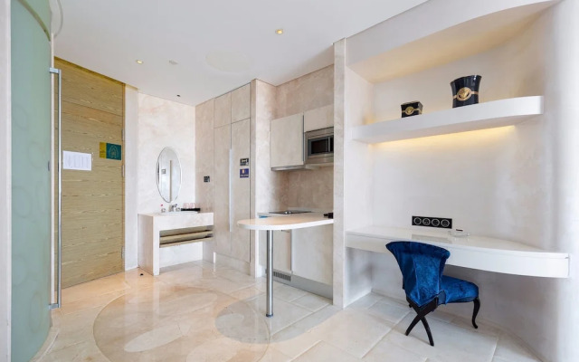 Yuejia Sea Apartment Phoenix Island