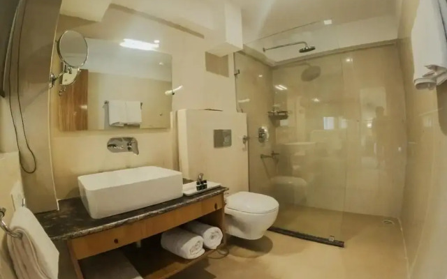 Crown Himalaya Hotel