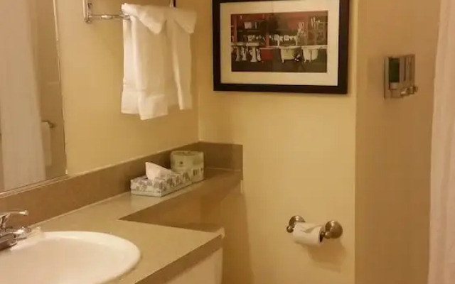 Washington Plaza Apartments