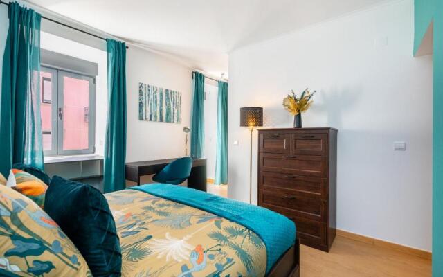 Premium Family Apartment W/ Lift, Ac & Barbecue