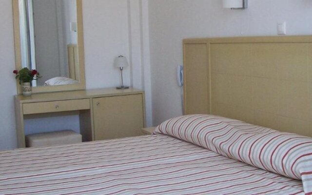 Adamantia Hotel