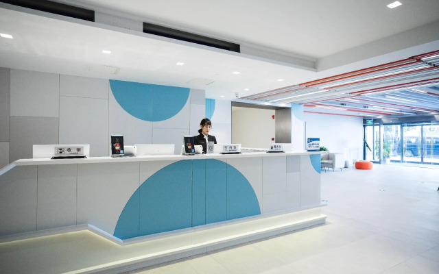 Beijing Saga Hotel