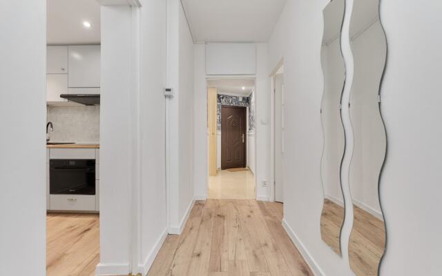 Stylish Wroclaw Apartment by Renters