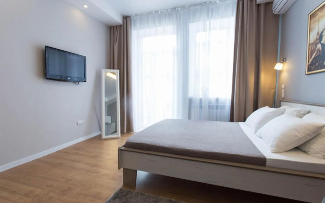 Studio LUX beside metro Universytet, Pushkinska - Chernyshevska str. 95-5