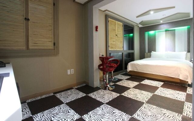 S1 Motel