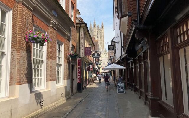 Chaucers Retreat Vacation Home