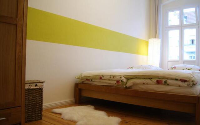 berlin39.com | Apartment House "Simon-Dach"