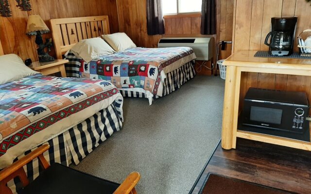 Sunshine Motel and Cabins