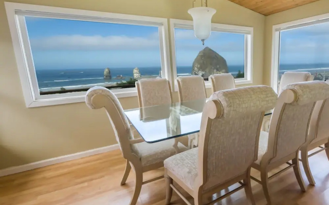 Seaside Vacation Homes