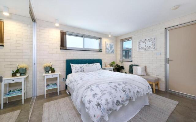 Sandon Point Coastal Abode