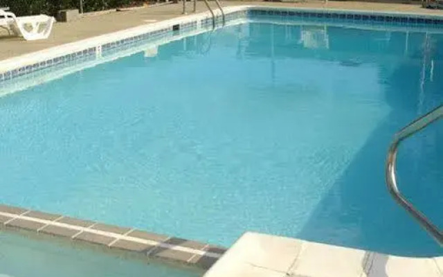 Whispering Pines Motel